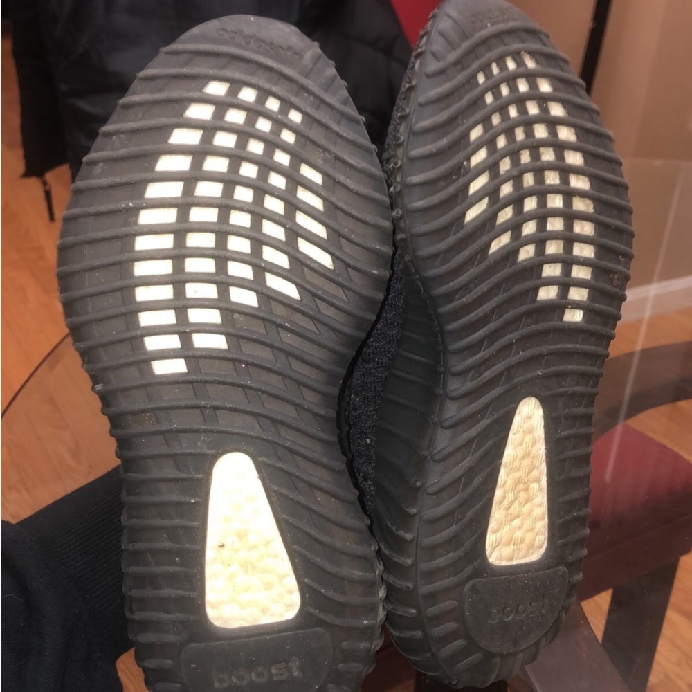 Yeezy - Picture 3 of 3